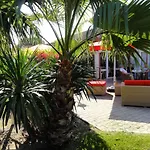 Otel Brit Confort Ouest - A9 Sortie 25 Nîmes