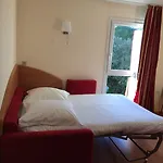 فندق Brit Confort Ouest - A9 Sortie 25 3*
