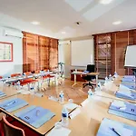 Brit Confort Ouest - A9 Sortie 25 فندق 3*