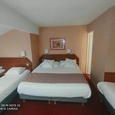Hotel Kyriad Ouest A9 3*