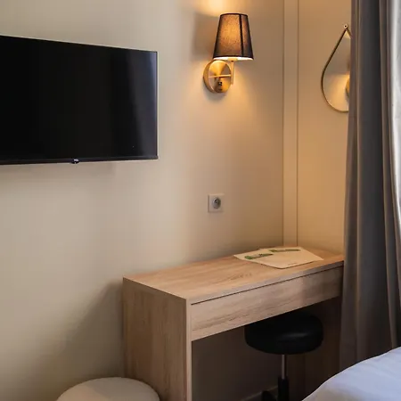 Kyriad Ouest A9 Hotel