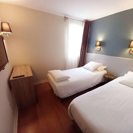 Brit Confort Ouest - A9 Sortie 25 Hotel 3*
