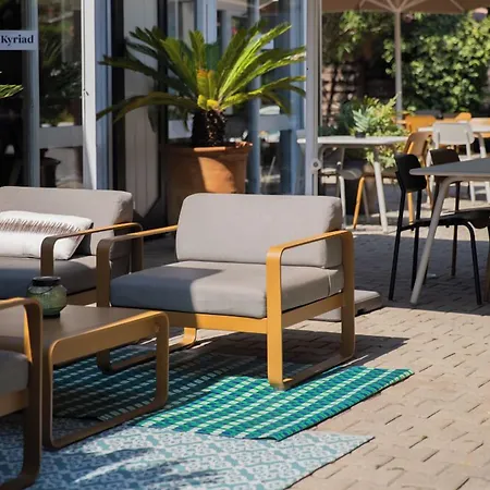 Hotel Brit Confort Ouest - A9 Sortie 25 Nimes