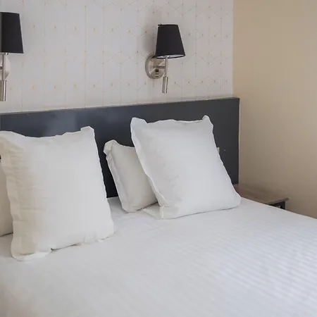Hotel Brit Confort Ouest - A9 Sortie 25