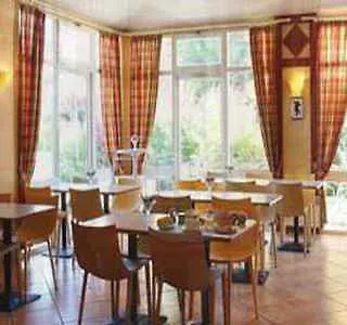 Brit Confort Ouest - A9 Sortie 25 מלון נים
