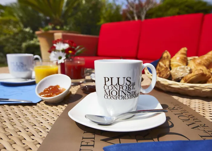 Kyriad Ouest A9 Hotel