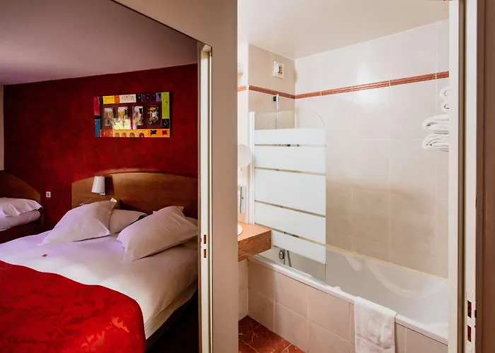 Hotel Kyriad Ouest A9 3*